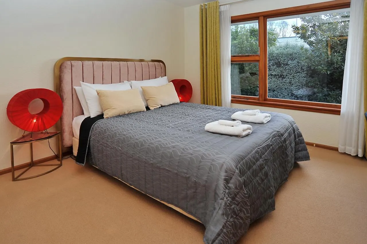 Woodbury Villa - Christchurch Holiday Homes 0*,