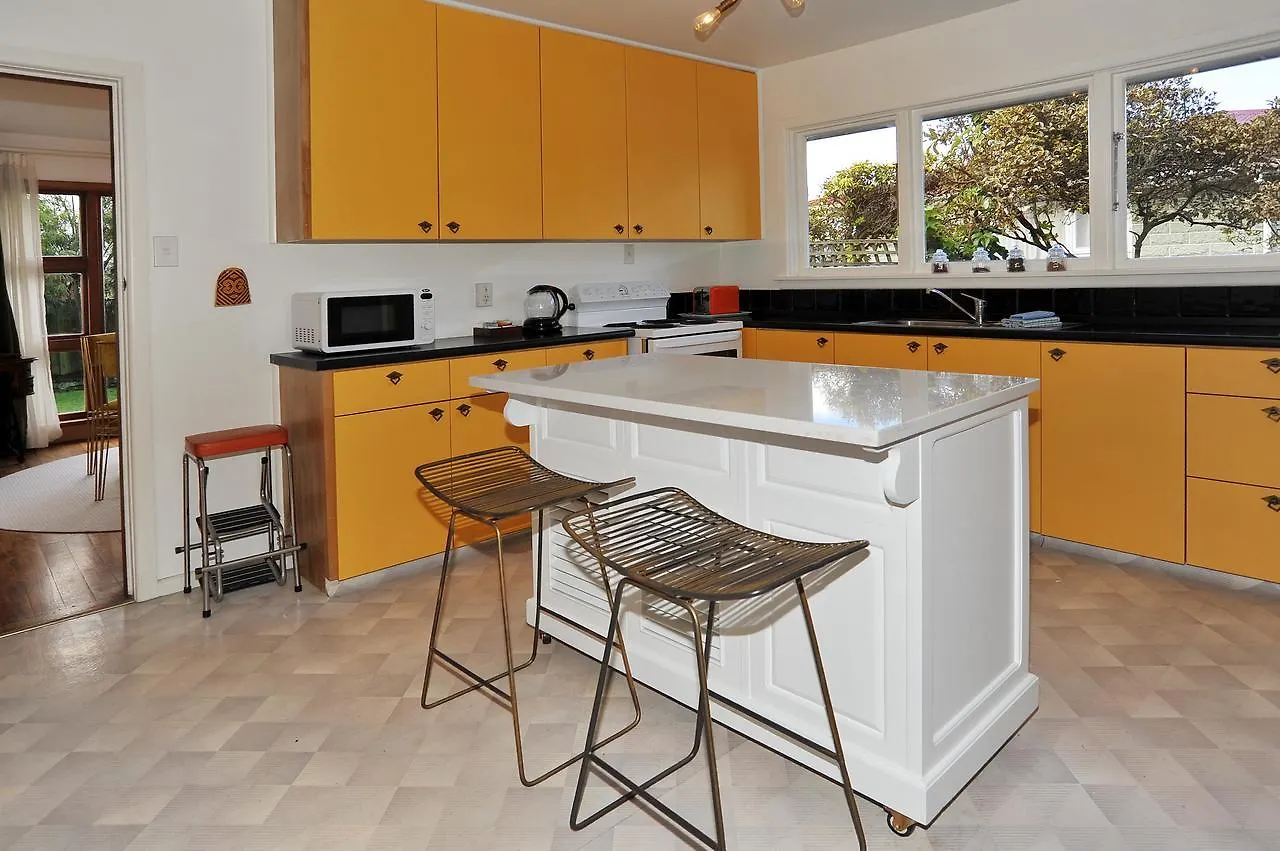Woodbury Villa - Christchurch Holiday Homes 0*,
