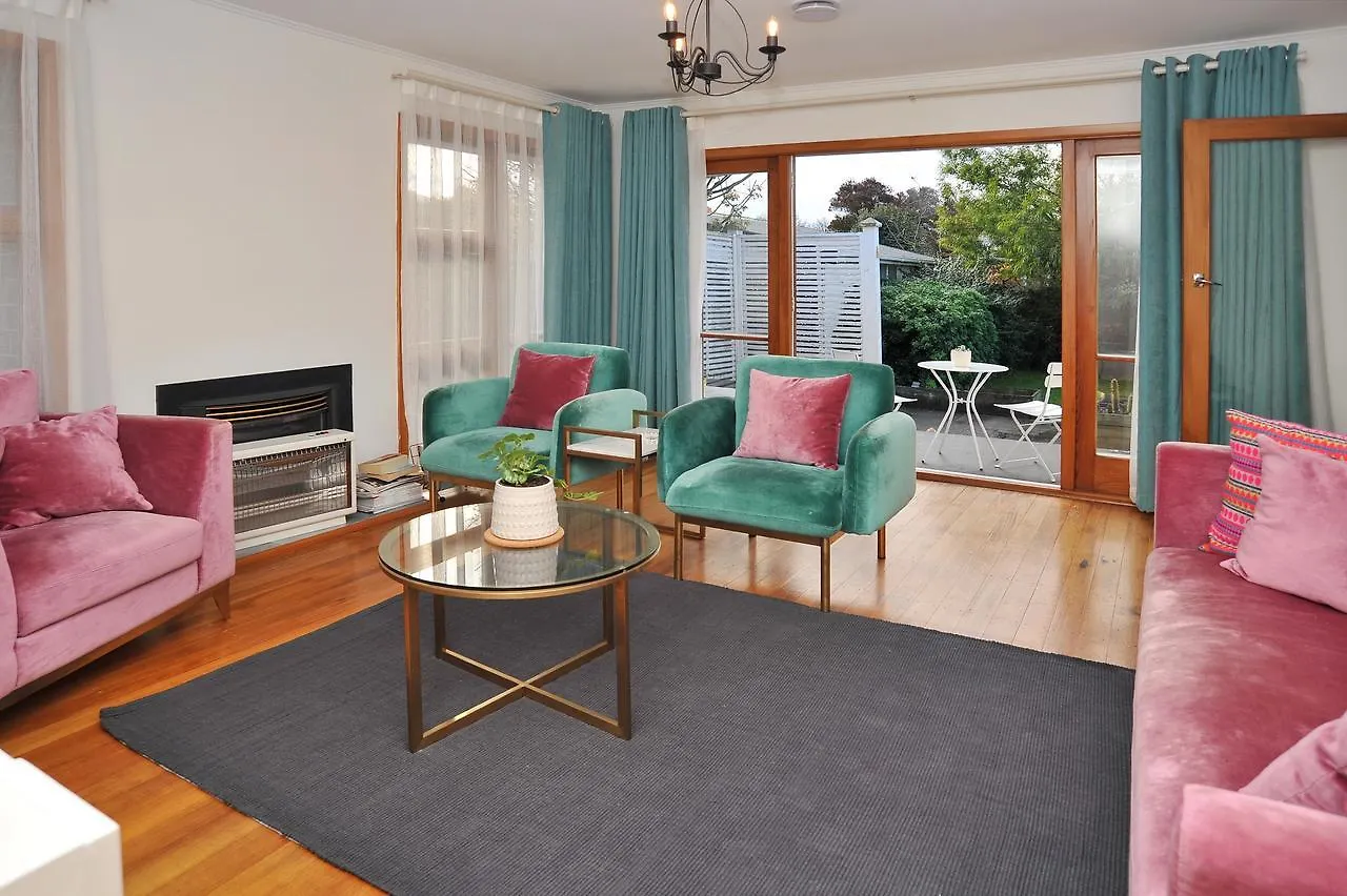 Woodbury Villa - Christchurch Holiday Homes