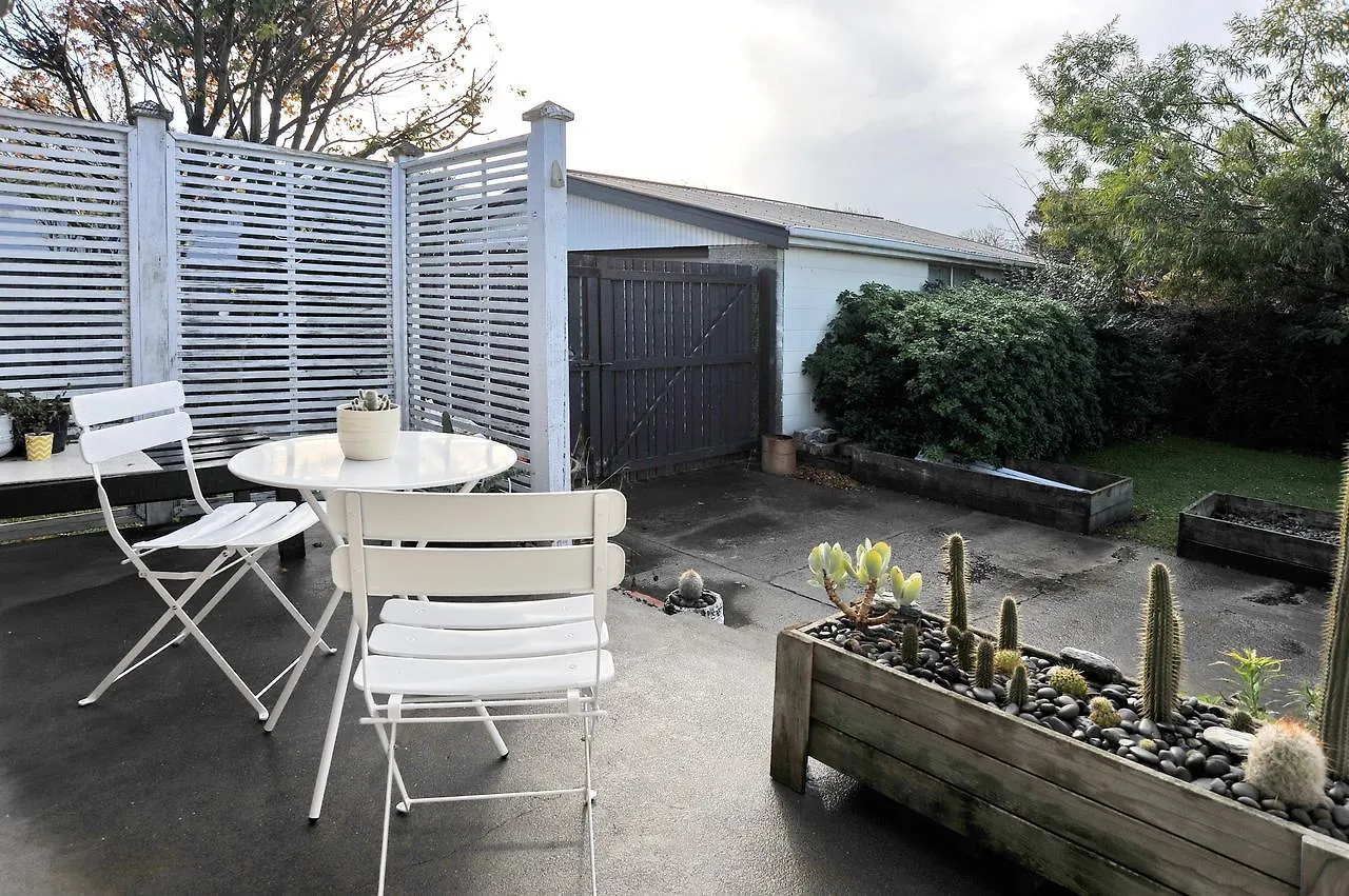 Woodbury Villa - Christchurch Holiday Homes