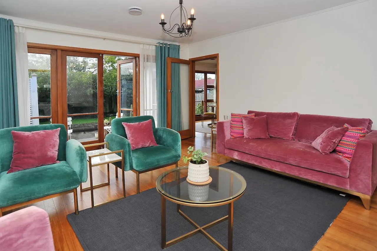 Woodbury Villa - Christchurch Holiday Homes 0*,  New Zealand