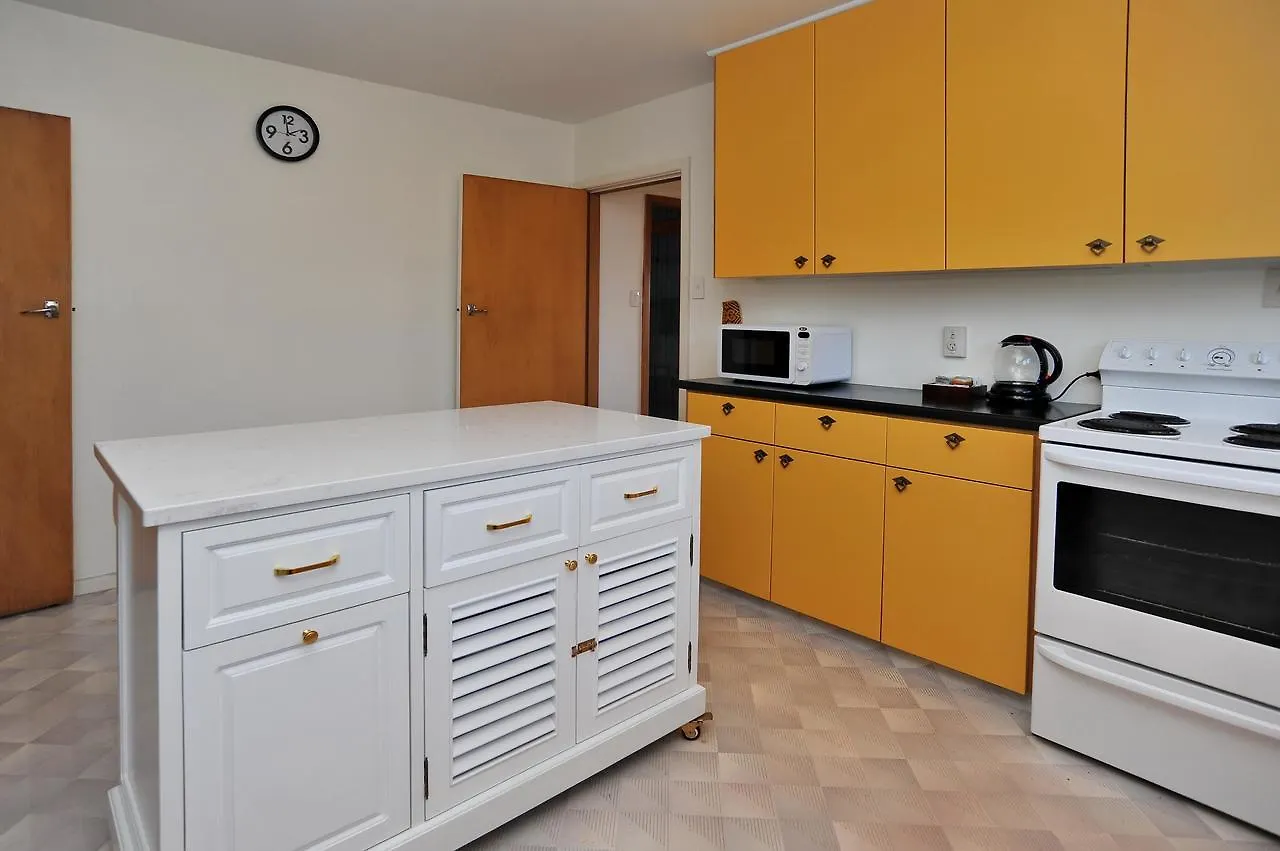 Woodbury Villa - Christchurch Holiday Homes