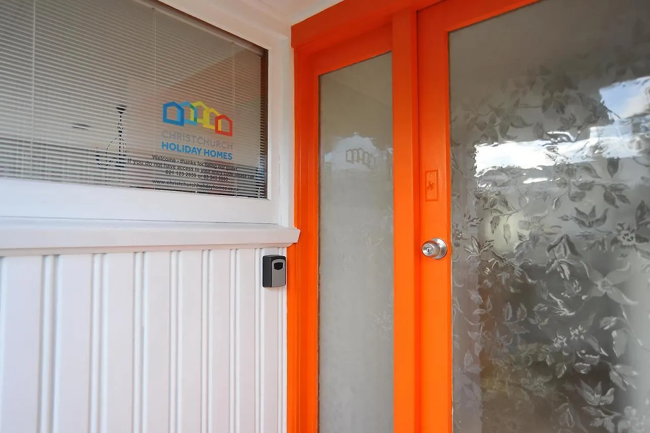 Woodbury Villa - Christchurch Holiday Homes